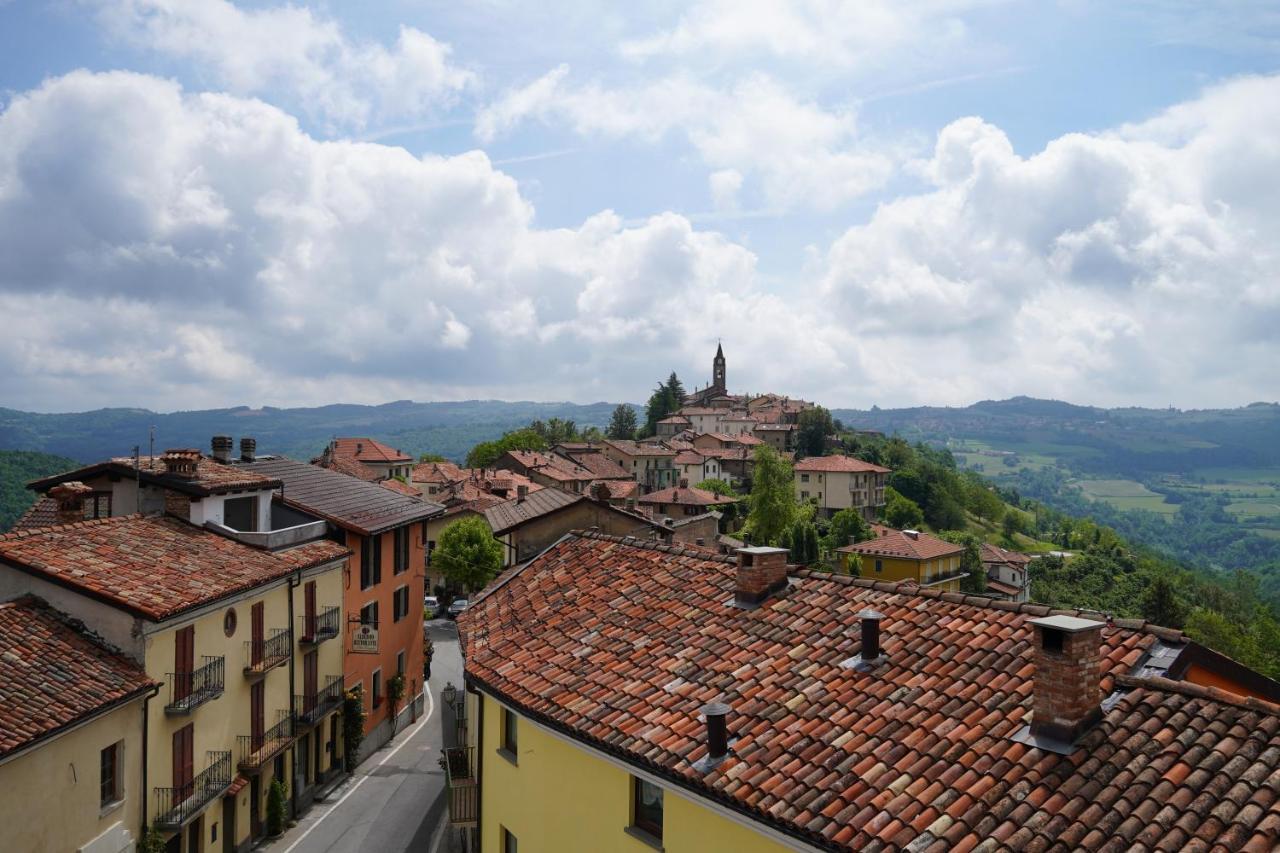 La Piazzetta Degli Artisti - Boutique B&B Bossolasco Экстерьер фото